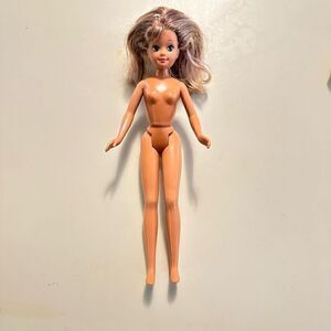 Vintage Barbie Courtney Teen Skipper Doll Dirty Blonde Blue Eyes Twist Waist